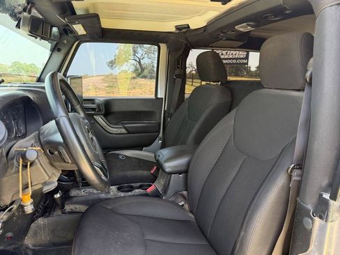 Used 2016 Jeep Wrangler Sport w/ Quick Order Package 24S AWD/4WD image 7