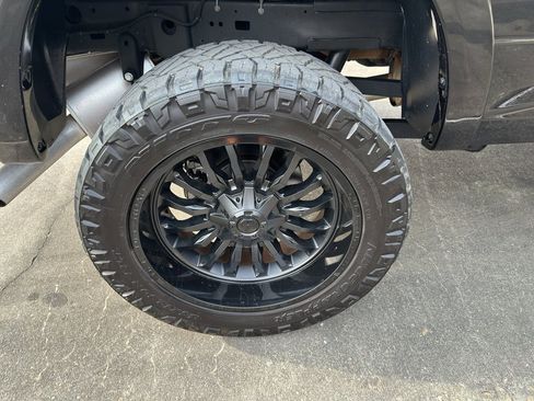 Used 2024 RAM 2500 Big Horn w/ Night Edition image 8