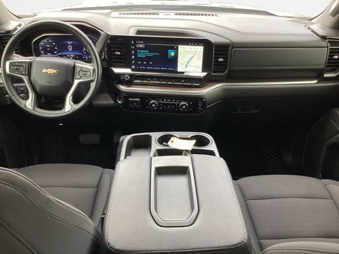 Used 2025 Chevrolet Silverado 1500 LT AWD/4WD image 4