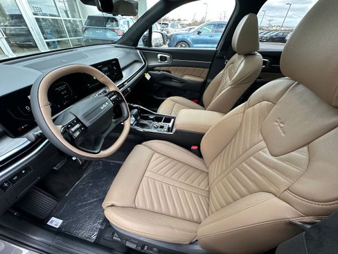 New 2026 Kia Sorento SX Prestige w/ Olive Brown Leather Package image 42