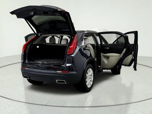 Certified 2023 Cadillac XT4 Luxury w/ Cold Weather Package FWD image 12
