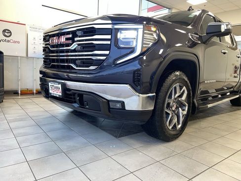 Used 2025 GMC Sierra 1500 SLT w/ SLT Premium Package image 16