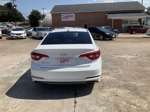 Used 2017 Hyundai Sonata SE FWD image 4