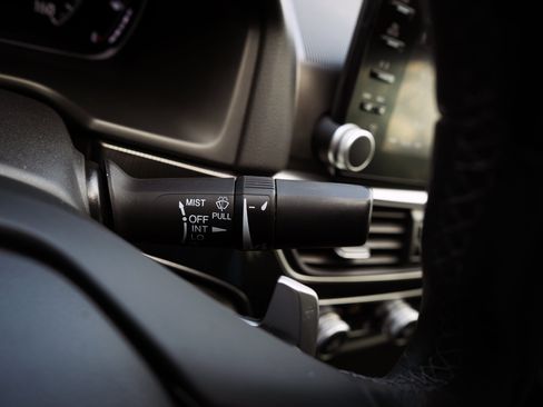 Used 2019 Honda Accord Sport image 24