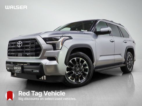 Used 2025 Toyota Sequoia SR5 w/ SR5 Premium Package AWD/4WD image 1