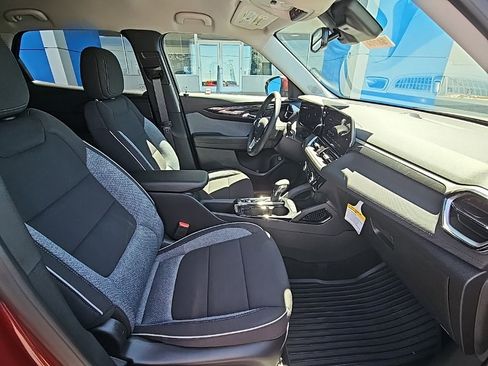 New 2025 Chevrolet TrailBlazer LT w/ Convenience Package image 14
