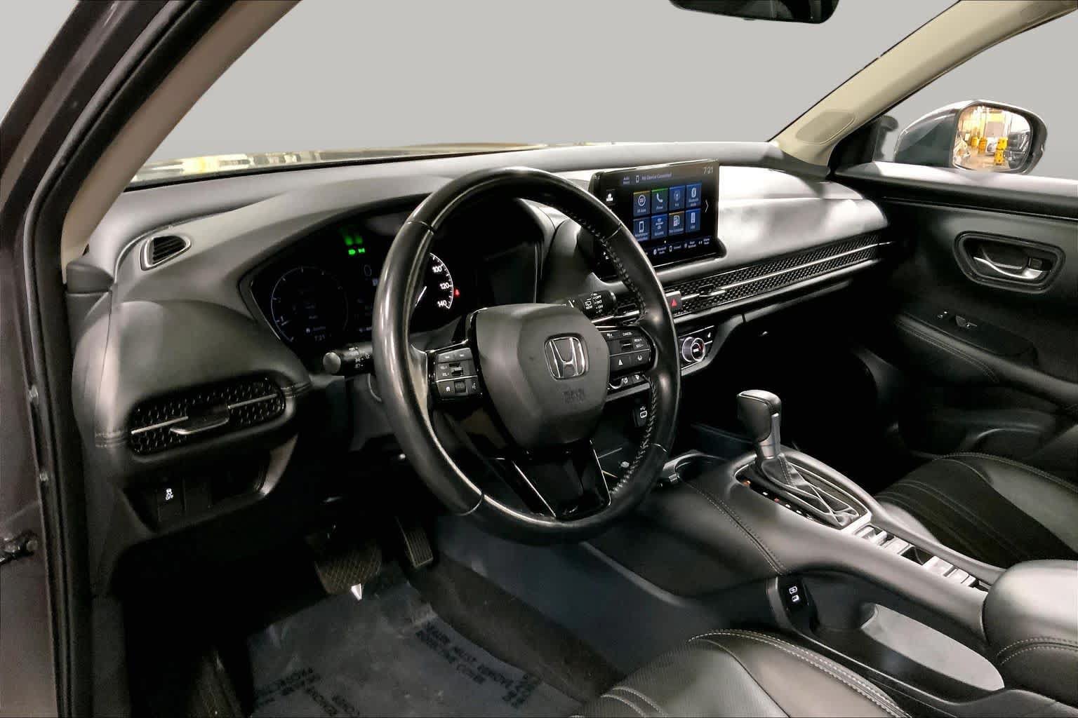 Used 2025 Honda HR-V EX-L image 18
