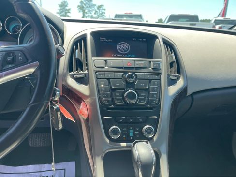 Used 2013 Buick Verano FWD image 16