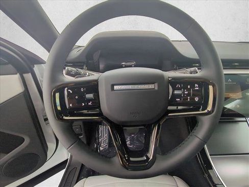 New 2026 Land Rover Range Rover Evoque S AWD/4WD image 19