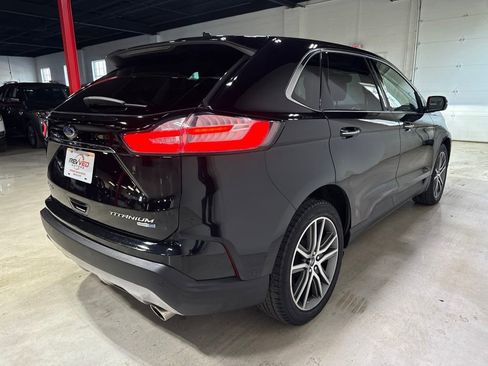 Used 2019 Ford Edge Titanium w/ Equipment Group 301A AWD/4WD image 7