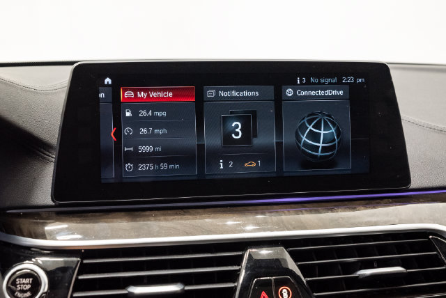 Used 2017 BMW 530i w/ M Sport Package RWD image 22