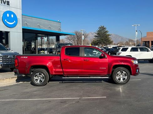 Used 2020 Chevrolet Colorado Z71 AWD/4WD image 2