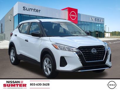 New 2025 Nissan Kicks Play S