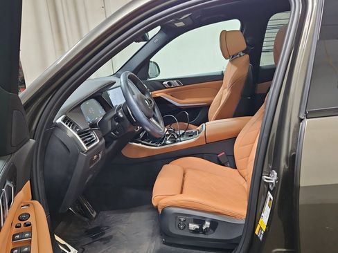 Used 2023 BMW X5 xDrive45e w/ M Sport Package image 7