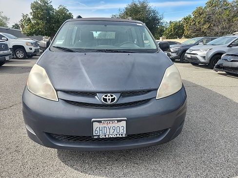 Used 2009 Toyota Sienna CE image 8