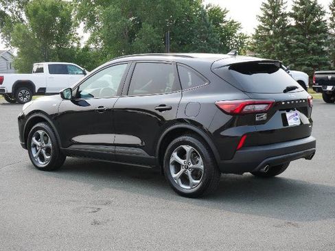 Certified 2025 Ford Escape ST-Line Select AWD/4WD image 3