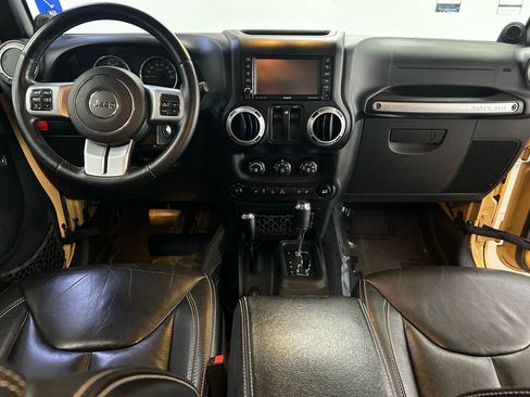 Used 2014 Jeep Wrangler Rubicon image 9