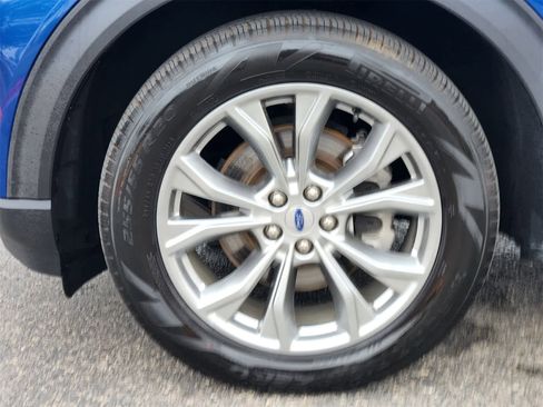 Used 2023 Ford Explorer Limited image 9