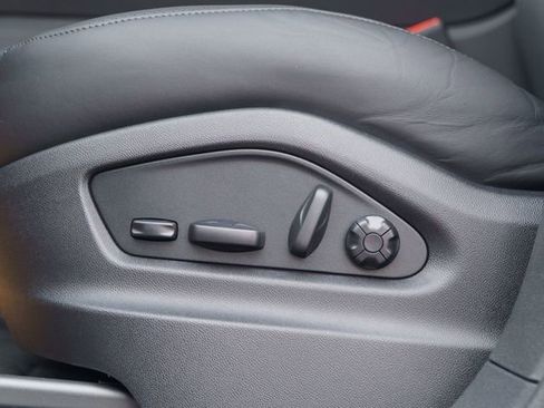 New 2026 Porsche Cayenne Coupe AWD/4WD image 20