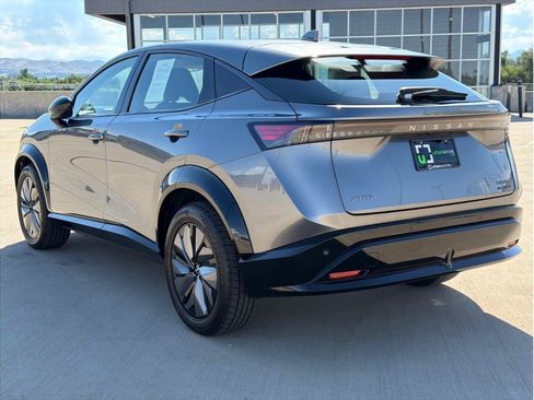 Used 2024 Nissan Ariya AWD image 10