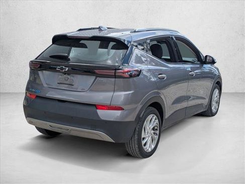 Used 2023 Chevrolet Bolt EUV LT w/ Driver Confidence Package FWD image 5