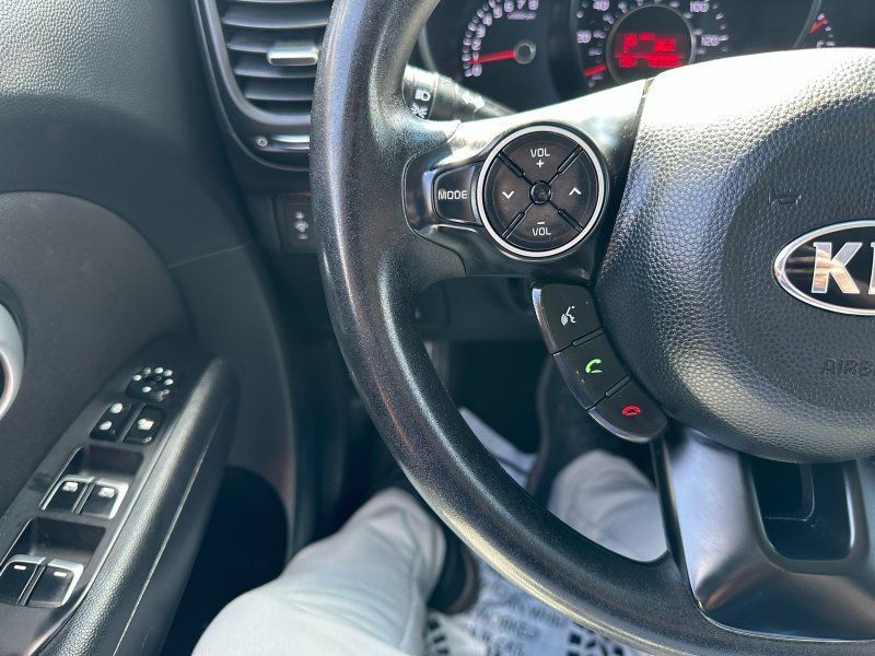 Used 2018 Kia Soul + FWD image 16