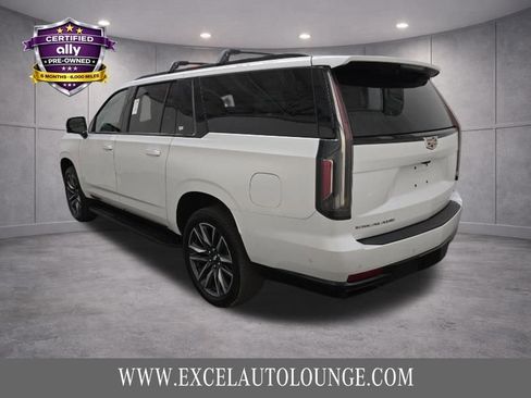Used 2023 Cadillac Escalade ESV Sport w/ Touring Package image 3