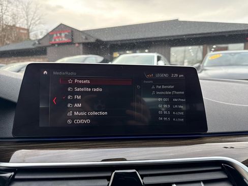 Used 2019 BMW 530i xDrive w/ Convenience Package image 39