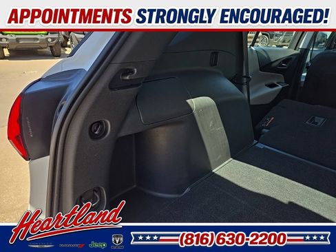 Used 2023 Chevrolet Equinox LS FWD image 75