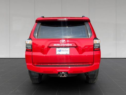 Used 2024 Toyota 4Runner SR5 Premium w/ Moonroof Package AWD/4WD image 4