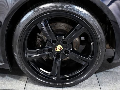 Used 2016 Porsche 911 Carrera 4 image 10