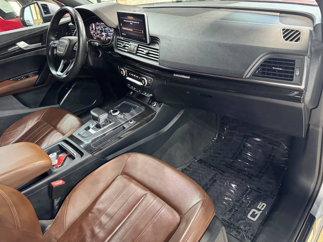 Used 2018 Audi Q5 2.0T Premium Plus w/ Premium Plus Package AWD/4WD image 9