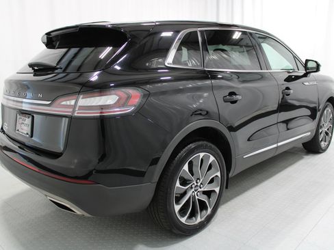 Used 2022 Lincoln Nautilus Reserve AWD/4WD image 5