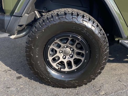 Used 2023 Jeep Wrangler Unlimited Rubicon 392 AWD/4WD image 8