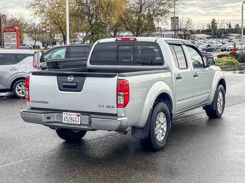 Used 2021 Nissan Frontier SV image 4
