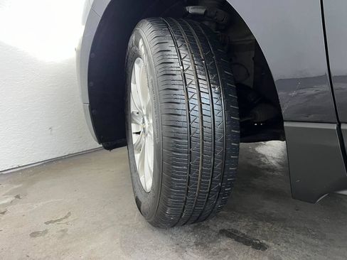 Used 2021 Chevrolet Equinox LT AWD/4WD image 28