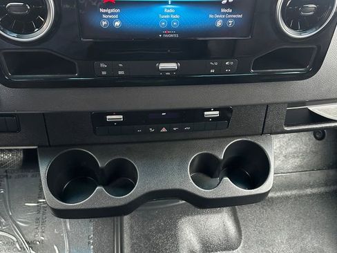 Used 2024 Mercedes-Benz Sprinter 144 Cargo w/ Parking Package image 17