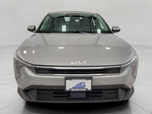 Used 2025 Kia K4 FWD image 13