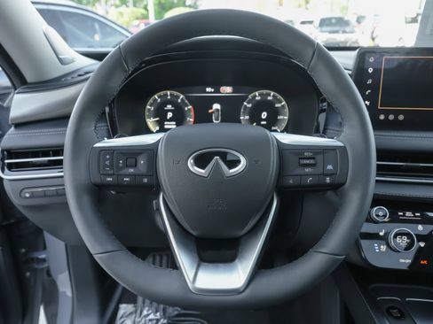 Certified 2026 INFINITI QX60 Luxe w/ Cargo Package FWD image 9
