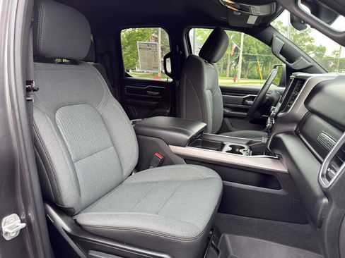 Used 2022 RAM 1500 Big Horn AWD/4WD image 38