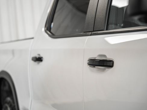 Used 2024 Chevrolet Silverado 1500 ZR2 image 15