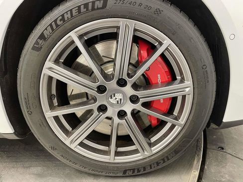 Certified 2025 Porsche Panamera 4S image 14