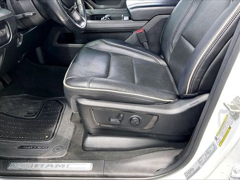Used 2024 RAM 1500 Limited AWD/4WD image 35