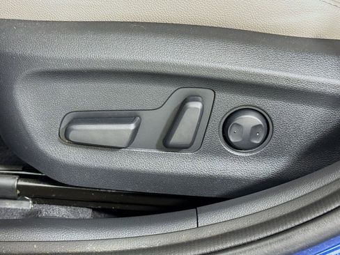 Used 2020 Hyundai Elantra Limited w/ Ultimate Package 03 FWD image 15
