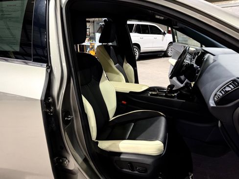 Used 2022 Lexus NX 250 FWD w/ Towing Package (2000 Lbs) image 27