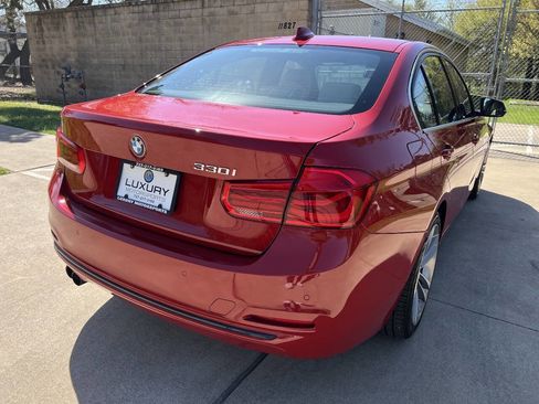 Used 2017 BMW 330i 330i 4dr Sedan image 10