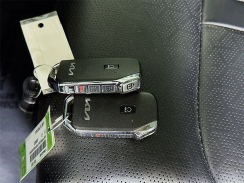 Used 2023 Kia Sorento SX image 37