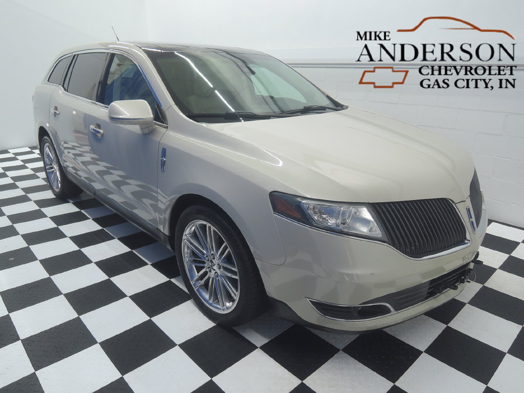 Used 2014 Lincoln MKT AWD w/ Equipment Group 201A image 1