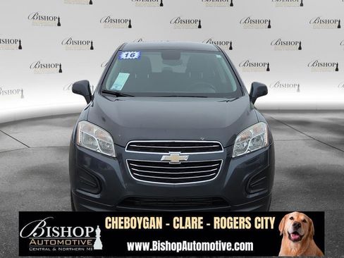 Used 2016 Chevrolet Trax LS image 23