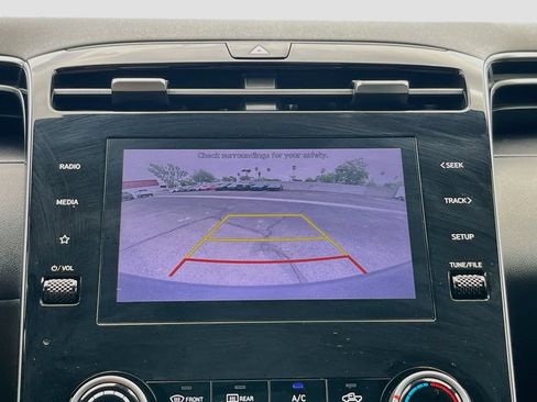 Used 2022 Hyundai Santa Cruz SE FWD image 13